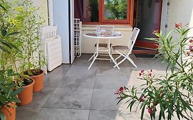 Charmant studio 2* rdc+ terrasse&parking privé